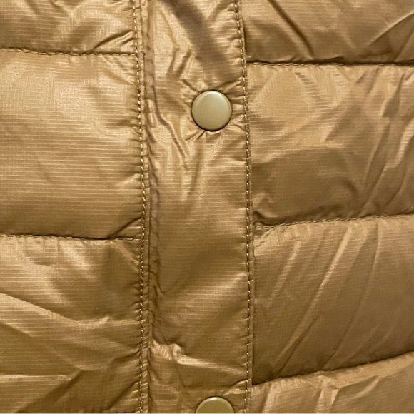 5 for $25! Gap Down Lightweight Packable Puffer Vest in Gold M - Picture 8 of 9